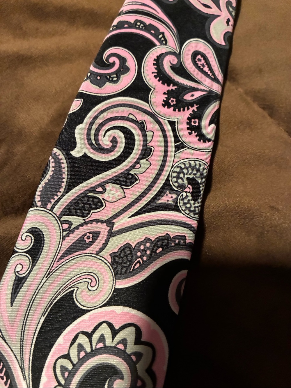 Men’s Paisley Tie in Black and Pink,Susan G Komen,benefit breast cancer research